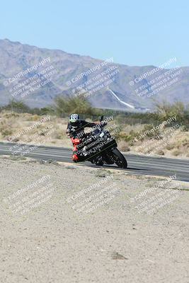 media/Dec-04-2025-Racers Edge (Thu) [[5ebc9f124d]]/3-B Group/3-Session 2 (Turn 7 Inside)/